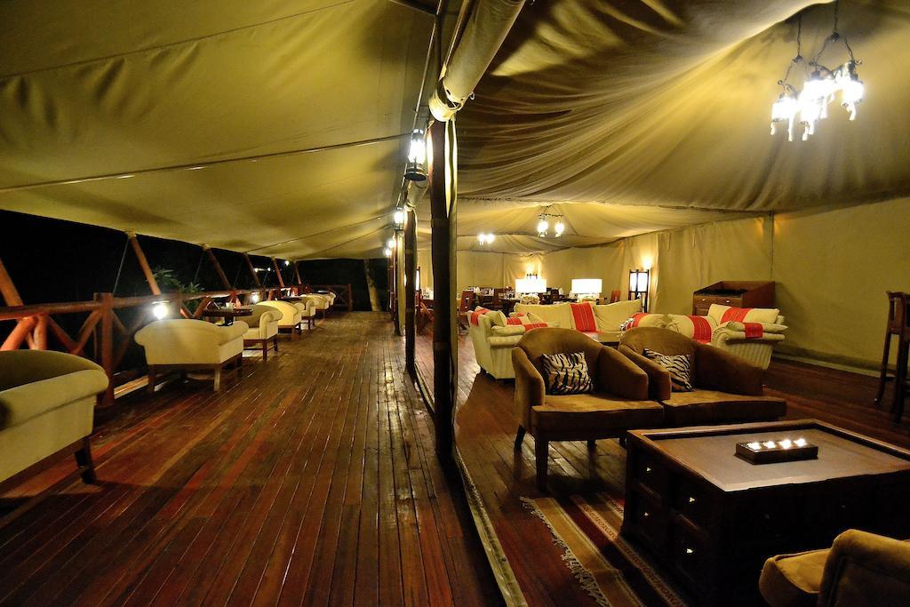 Hôtel Kiboko Luxury Camp à Naivasha Extérieur photo